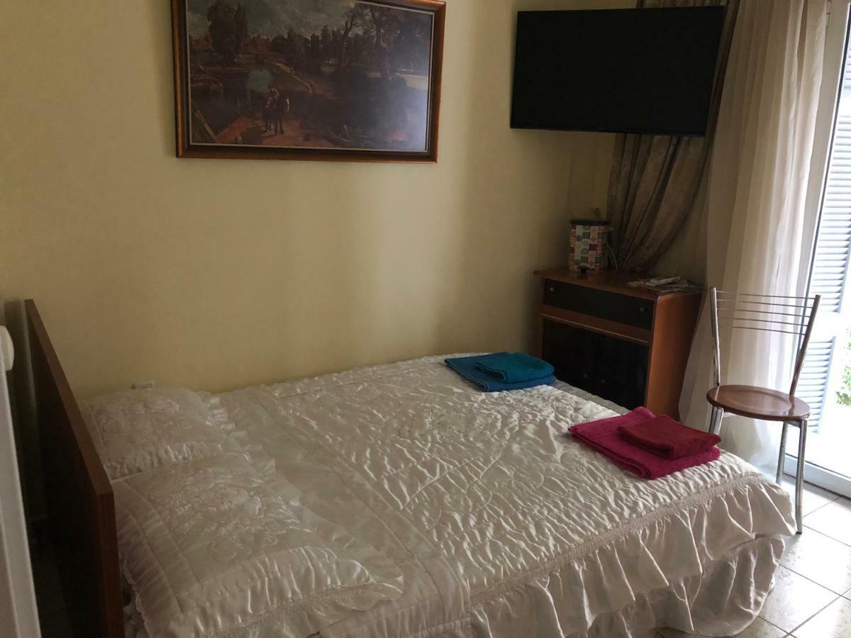 Anna Apartment In Kypseli Афіни Екстер'єр фото