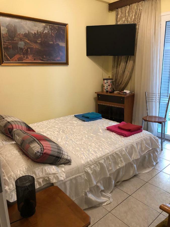 Anna Apartment In Kypseli Афіни Екстер'єр фото
